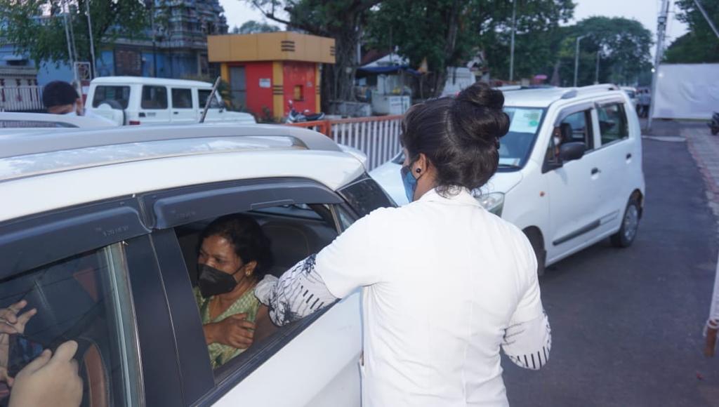 सेक्टर 05 में ड्राइव इन वैक्सीनेशन की हुई शुरूआत