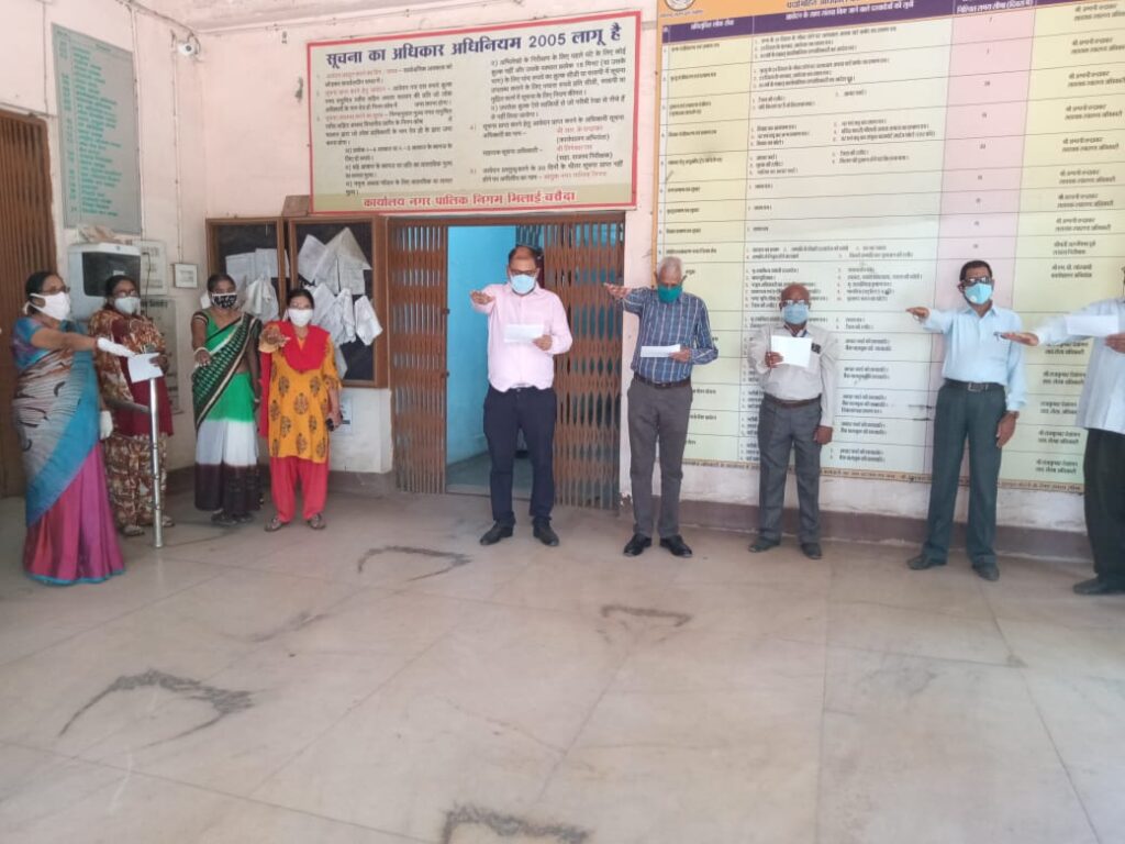 आतंकवाद विरोधी से लड़ने की शपथ दिलाई