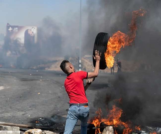 इजरायल ने किए हवाई हमले दागे राकेट, दो मरे, फलस्तीनियों का पलायन