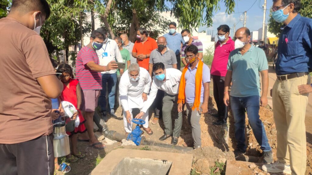 एसटीएफ कालोनी वासियों की दूर हुई पेयजल समस्या