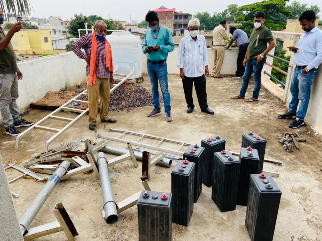 अवैध रूप से मोबाइल टावर के विरुद्ध हुई कार्यवाही