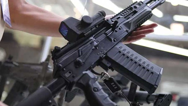 भारत खरीदेगा 70 हजार एके-103 राइफल, बढ़ेगी ताकत वायुसेना की