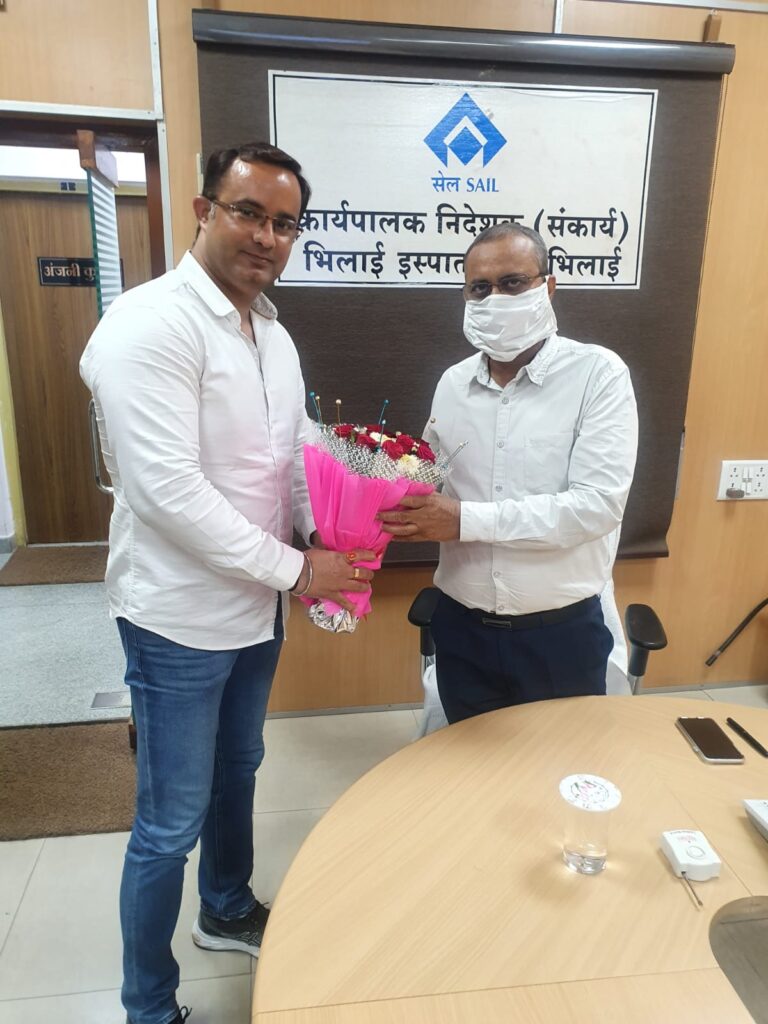 भिलाई अध्यक्ष इंद्रजीत सिंग द्वारा, बी एस पी ट्रक ट्रेलर स्टील ट्रांसपोर्ट से 5 सूत्रीय मांगों में चर्चा