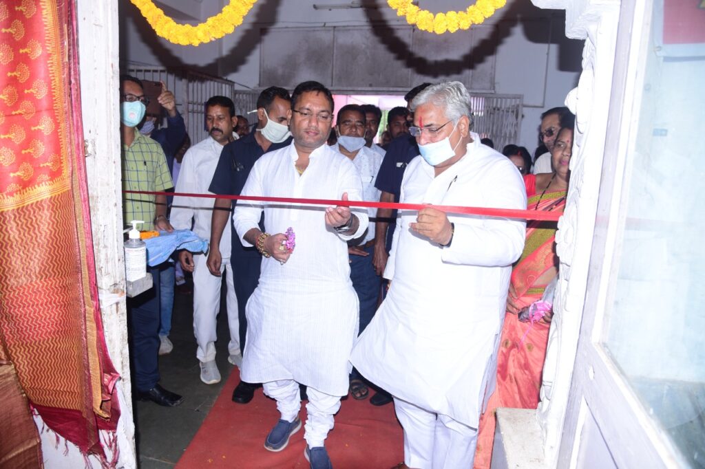 हाथ करघा एवं हस्तशिल्प का प्रदर्शनी  शुभारंभ