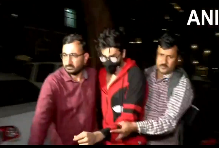 समुद्र में रेव पार्टी, हाईप्रोफाइल लोग सवार, एनसीबी की छापेमारी