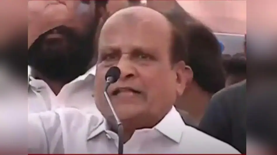 कांग्रेस नेता शेख हुसैन की PM मोदी पर विवादित टिप्पणी, एफआईआर दर्ज