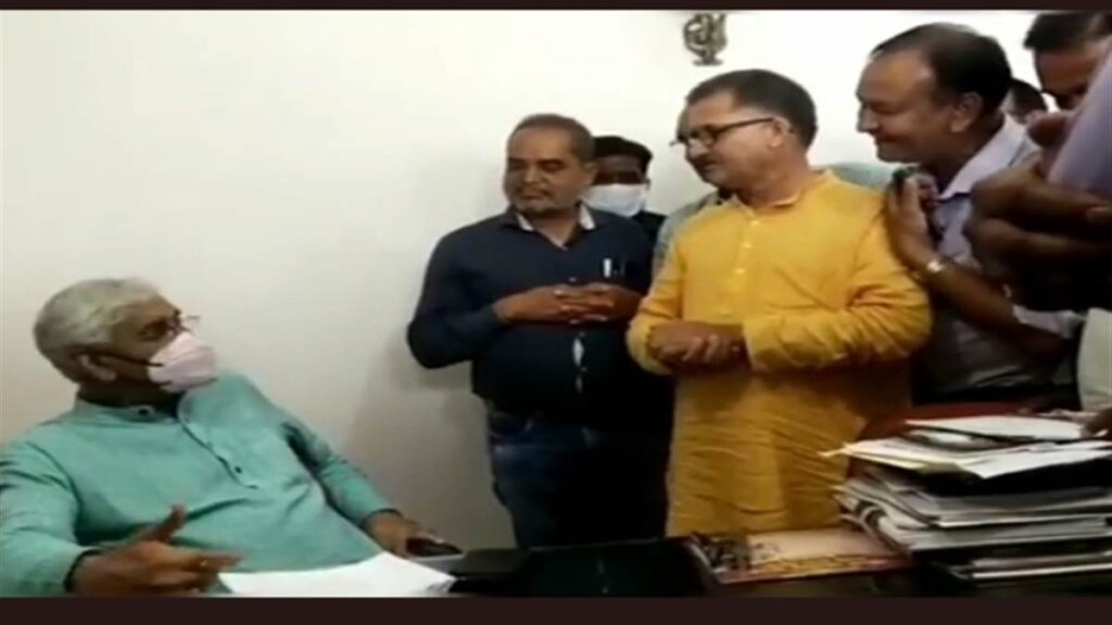 कर्मचारी नेताओं से कहा, 5 हजार करोड़ देने की सरकारी औकात नहीं सिंहदेव , BJP ने CM बघेल को बताया ‘मिस्टर बंटाधार’