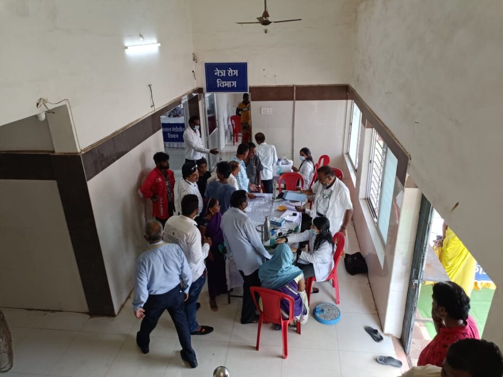 निःशुल्क स्वास्थ्य परीक्षण शिविर मे मरीजों को मिला स्वास्थ्य लाभ
