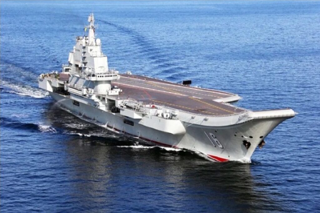 चीन ताइवान के जंगी जहाज आमने-सामने, युद्ध का बजा सायरन