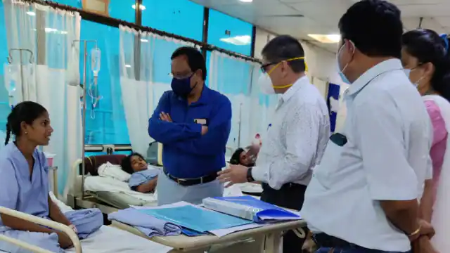 रस्तोगी काॅलेज, प्रशिक्षण के नाम से करोड़ो रूपये की राशि लेने वाले छात्राओं को घटिया खाना ,शुद्ध पानी नहीं मिलने से मृत्यु