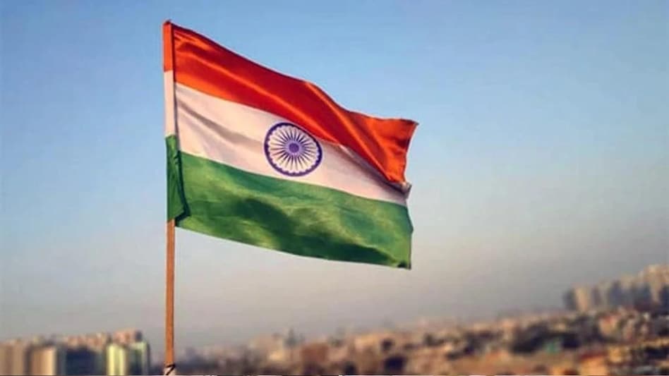 तिरंगा खरीदने का दबाव बनाने वाला PDS वेंडर सस्पेंड