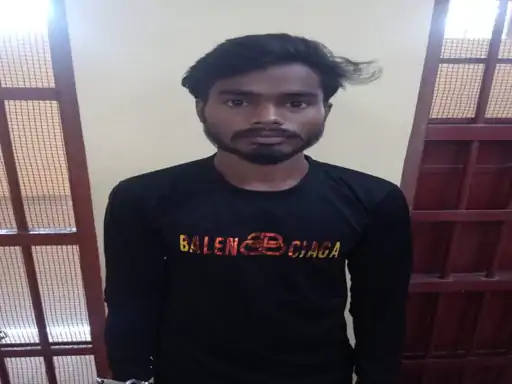 प्यार के जाल में फंसाकर ब्लैकमेल कर रहे आरोपी गिरफ्तार