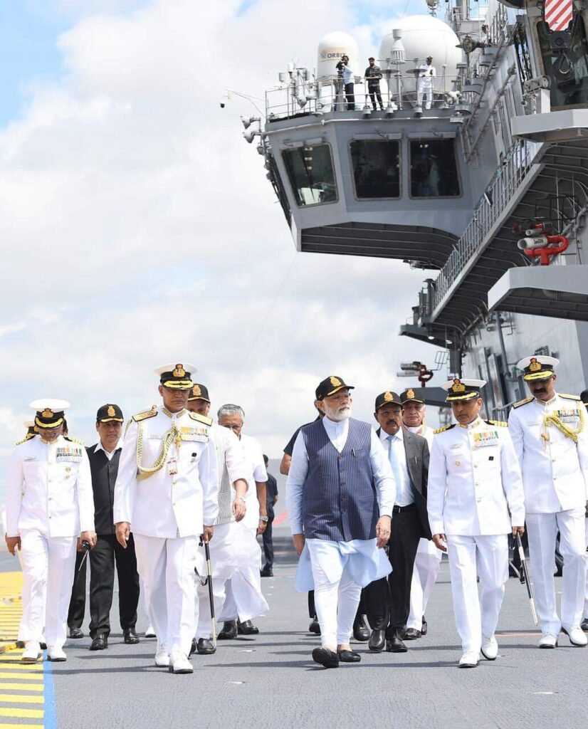 भारतीय नेवी में शामिल हुआ INS विक्रांत,PM – समंदर और चुनौतियां अनंत तो भारत का उत्तर