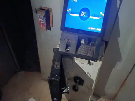 ATM को तोड़ने की कोशिश में आरोपी गिरफ्तार