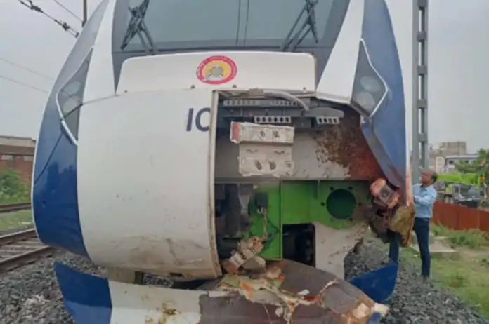 वंदे भारत ट्रेन से न टकराए जानवर, गांव के सरपंचों को भेजा नोटिस