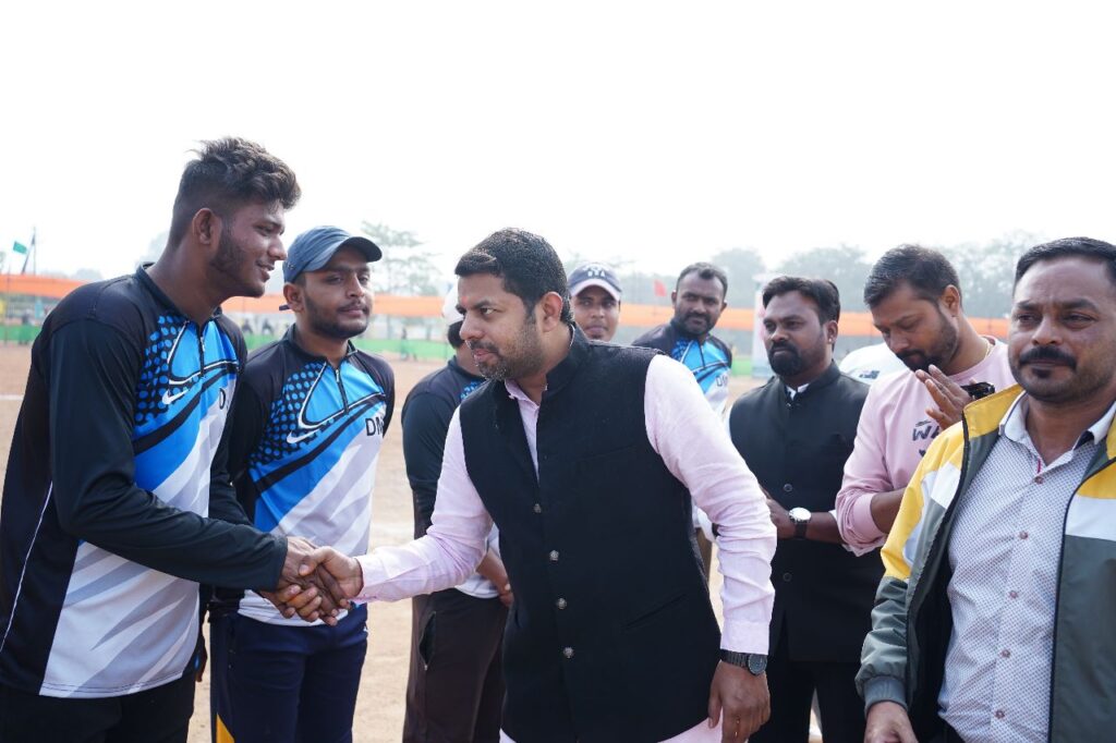 यंगिस्तान कप क्रिकेट टूर्नामेंट का भव्य शुभारंभ