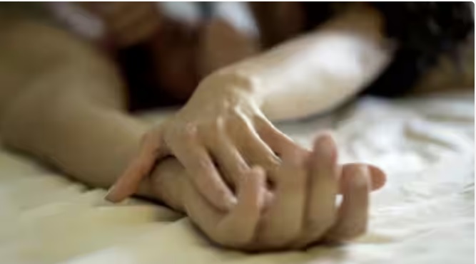 सेक्स रैकेट का भंडाफोड़, महिला के मकान में जिस्मफरोशी करती 7 महिला एक किशोरी. समेत 10 अरेस्ट