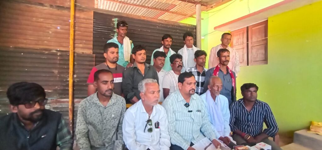 बड़े कांग्रेसी नेताओं सहित 30 कार्यकर्तायों ने कांग्रेस पार्टी से दिया इस्तीफा