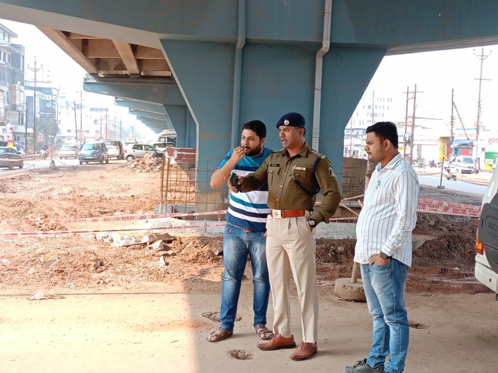 चंद्रा-मौर्या चौक 15 दिन तक रहेगा बंद, असुविधा से बचने के लिए वैकल्पिक मार्ग का प्रयोग करें