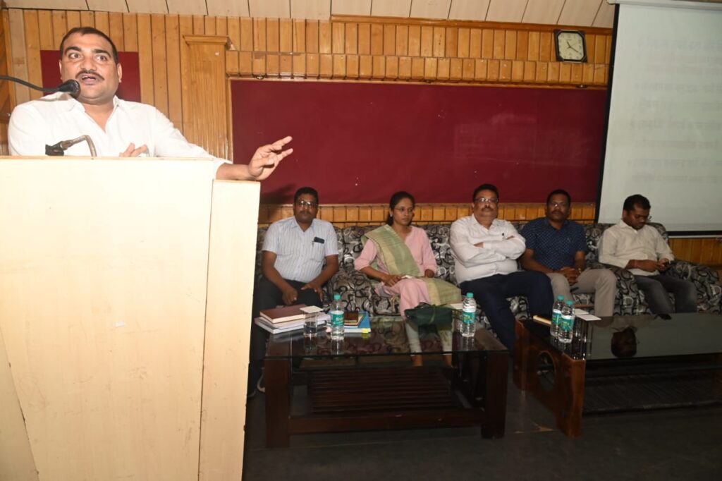 अनुभव के साथ दिशा निर्देशों पर भी गंभीरतापूर्वक दिया जाए ध्यान: एडीएम