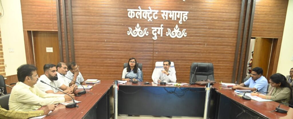 लोकसभा निर्वाचन-2024  निर्वाचन व्यय की सतत मानीटरिंग एवं रिपोर्ट तैयार कर प्रस्तुत करने के निर्देश