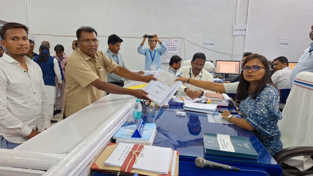 लोकसभा निर्वाचन-2024, माकपोल हेतु अधिकारी-कर्मचारियों की लगी ड्यूटी