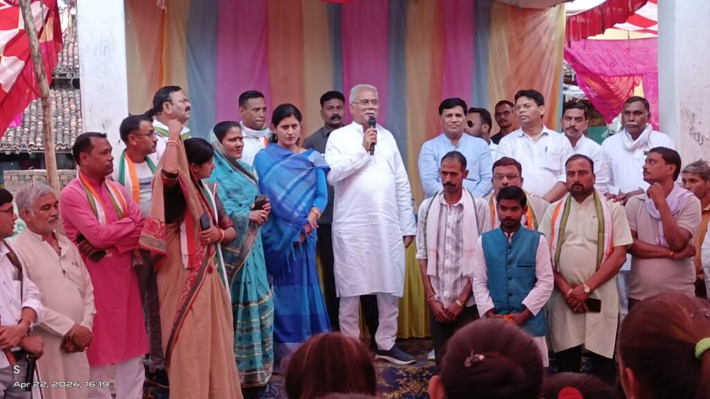 राजनादगाव लोकसभा के विभिन्न गांव मे संघन जनसपंर्क