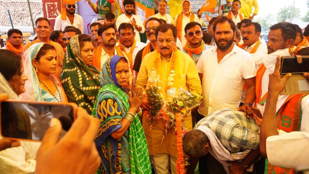 भाजपा प्रत्याशी को गांव गांव में मिल रहा भारी जन समर्थन, चारों ओर भाजपा की लहर