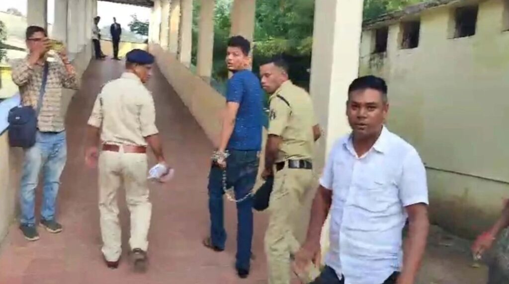 बलौदाबाजार हनी ट्रैप केस में प्रधान आरक्षक निकला आरोपी, कोर्ट में पेशी के बाद भेजा गया जेल