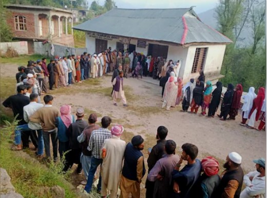 Jammu-Kashmir Election 2024 Voting Live Updates: दूसरे चरण में सुबह 9 बजे तक 10.22% मतदान, श्रीनगर में वोटिंग की रफ्तार धीमी