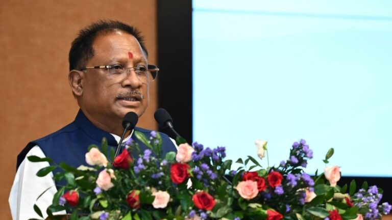 रायपुर में भू-माफियाओं की सबसे ज्‍यादा शिकायतें: सीएम ने जताई नाराजगी, कलेक्‍टर और एसपी को दिया यह निर्देश