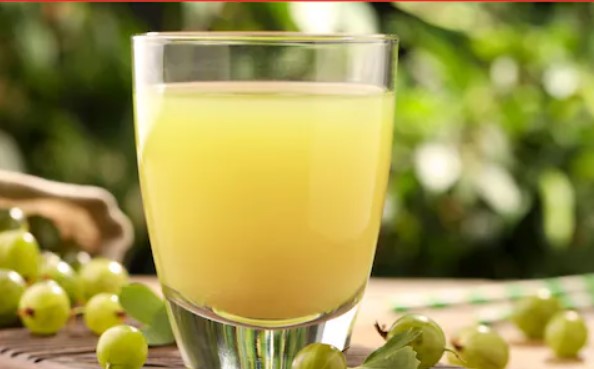 खट्टा तो बहुत है, लेकिन सेहत के लिए चमत्कारी ! रोज एक गिलास भी पी लिया यह हरा जूस, तो होगा कमाल