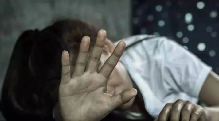 डिप्टी कलेक्टर ने विवाह का वादा कर बनाए रिश्ते, रखवाता था करवा चौथ का व्रत