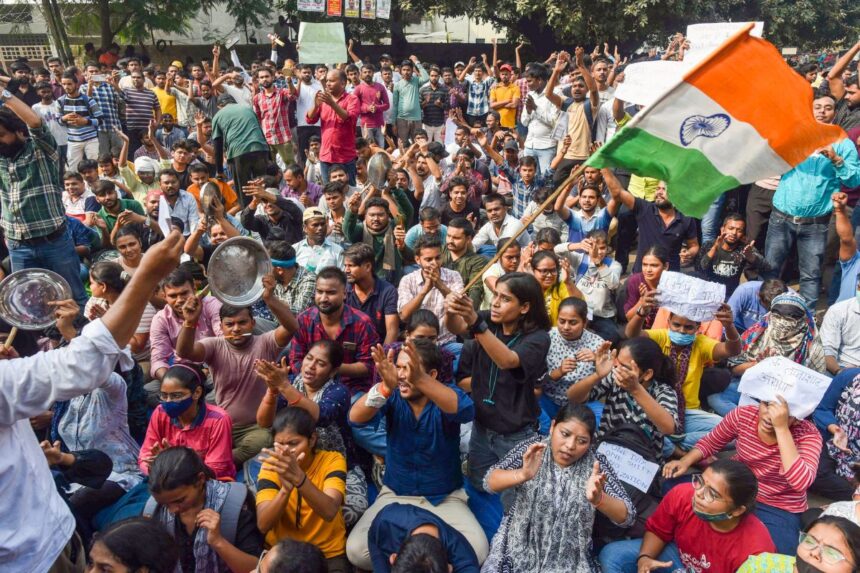 छात्रों की मांग पर UPPSC ने लिया बड़ा फैसला, अब एक दिन में होगा PCS एग्जाम