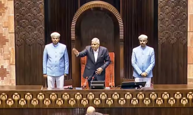 राज्यसभा में अभिषेक मनु सिंघवी की सीट से मिली नोटों की गड्डियां, सभापति बोले- जांच हो