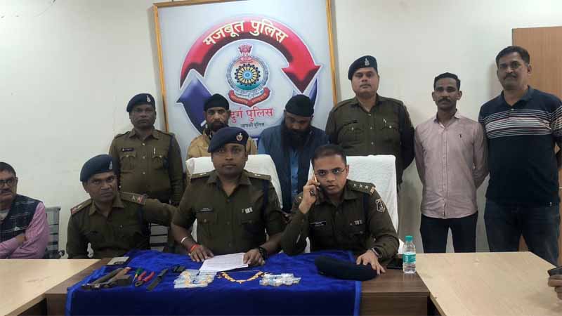 दुर्ग पुलिस को दो शातिर नकबजन को गिरफ्तार करने में मिली सफलता
