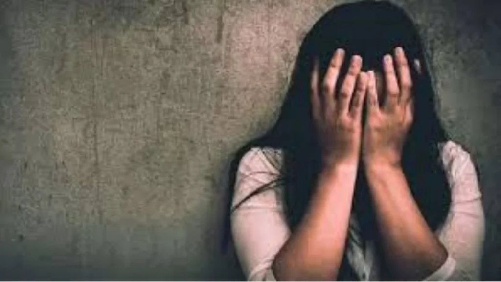 12 साल की छात्रा से दरिंदगी… दो छात्रों ने कई बार किया दुष्कर्म, गर्भवती होने पर खुला मामला