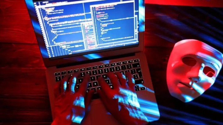 महिला बैंक कर्मचारी हुई डिजिटल अरेस्ट, पुलिस ने पहुंचकर कहा- ‘वीडियो कॉल पर नकली पुलिस है’