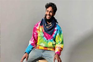 गर्लफ्रेंड की खातिर बेच दी 8400 करोड़ की कंपनी, सोशल मीडिया पर पूछ रहा- ‘अब क्या करूं’