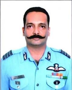 राष्ट्रपति ने ग्रुप कैप्टन अंकित राज सिंह (28175) फ्लाइंग (पायलट) को वायु सेना पदक (शौर्य) से सम्मानित किया