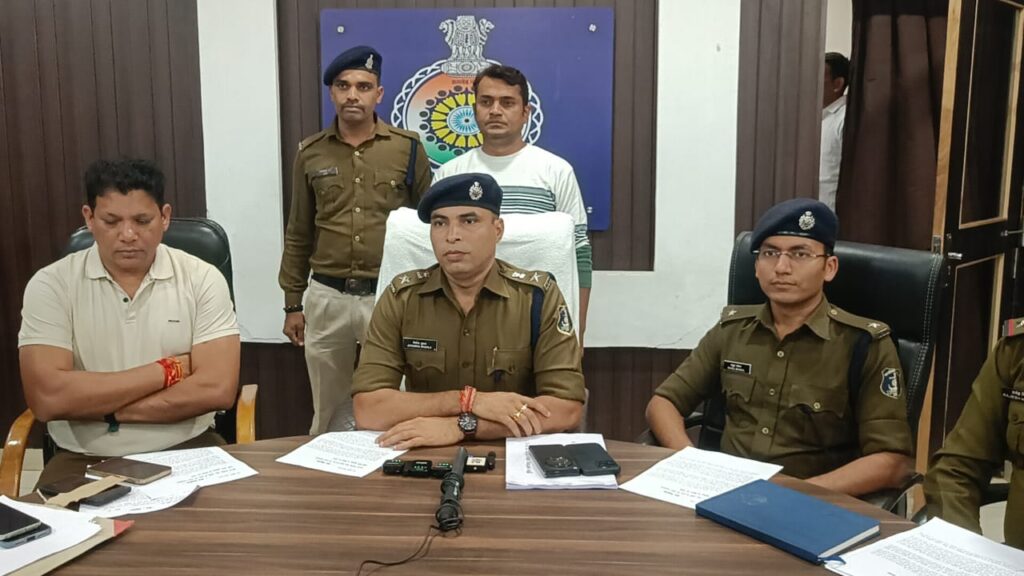 पुराना शातिर चोर चोरी के ट्रक के साथ पकड़ाया, घड़ी चौक सुपेला से किया था चोरी