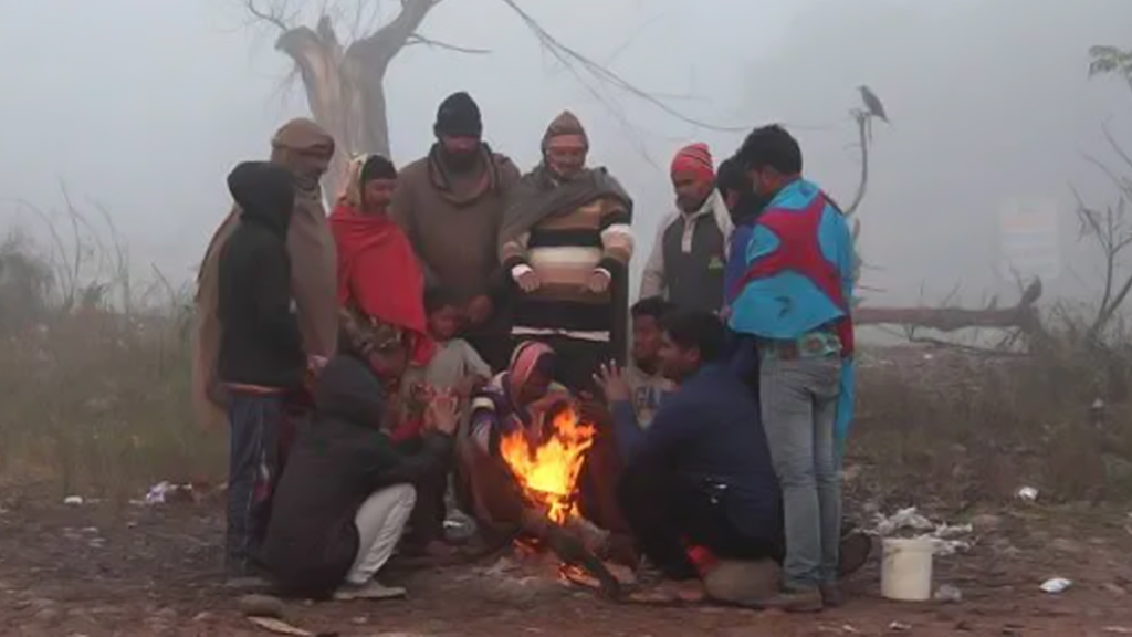 यूपी में हाड़ कंपा देने वाली सर्द के बीच IMD ने जारी किया येलो अलर्ट, 2 दिनों तक होगी बारिश