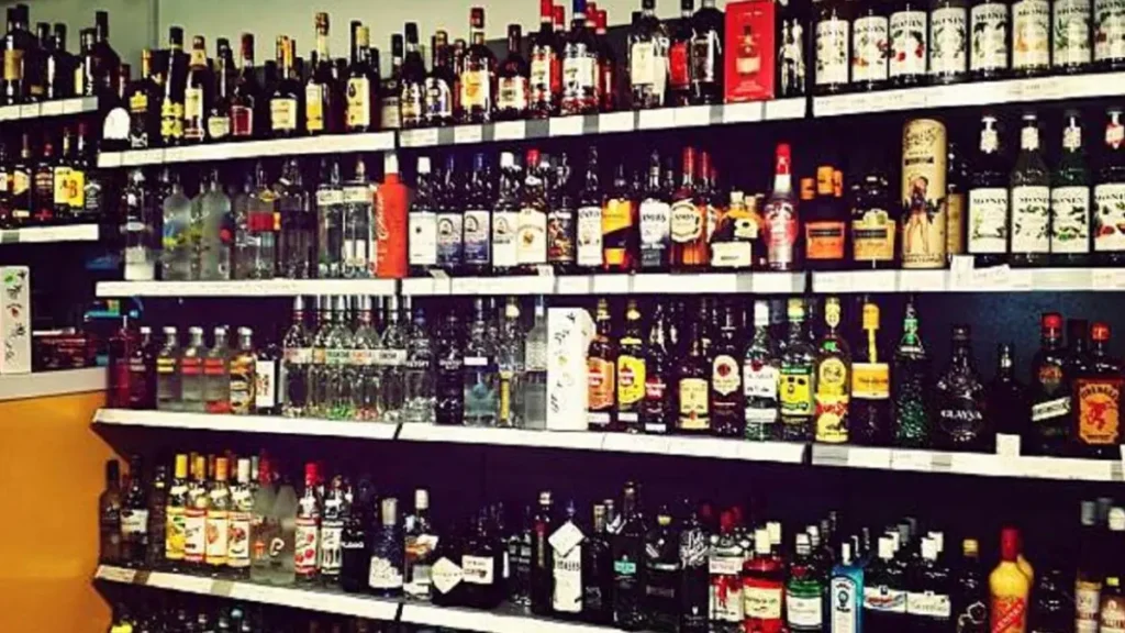 छत्तीसगढ़ शराब घोटाले में 4 डिस्टलरियों समेत 8 कंपनियां भी आरोपी