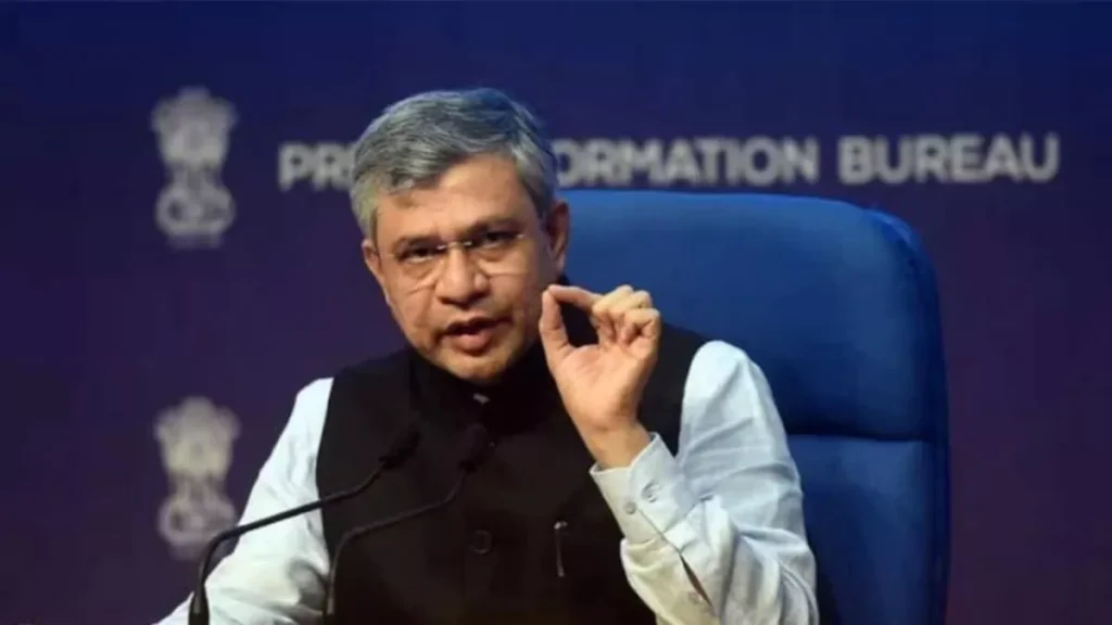 ट्रेन में 45 साल से अधिक की महिलाओं के लिए अलग से आरक्षित होती है सीट, रेल मंत्री ने किया खुलासा