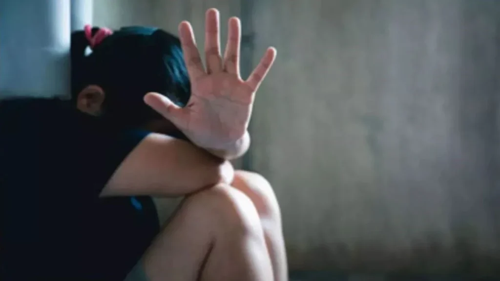 छात्रा से गैंगरेप… प्रेमी ने दोस्तों के साथ साजिश रच लगातार 5 रात की जबरदस्ती, तीन आरोपी गिरफ्तार