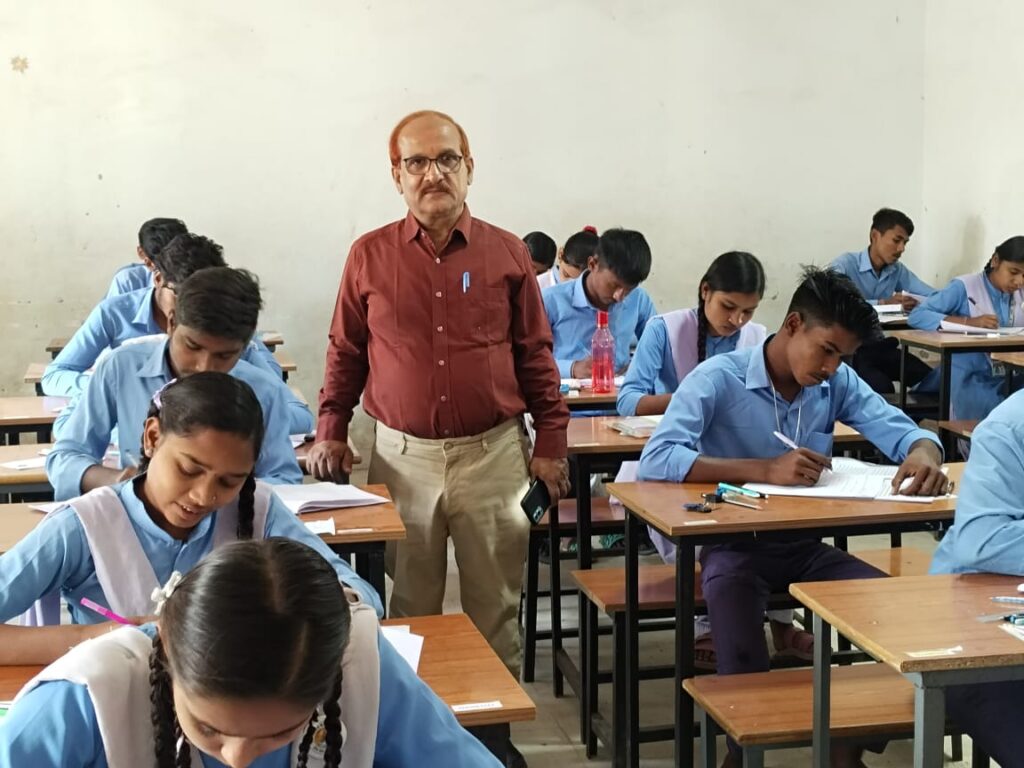 उड़नदस्ता दल द्वारा 29 परीक्षा केन्द्रों का निरीक्षण