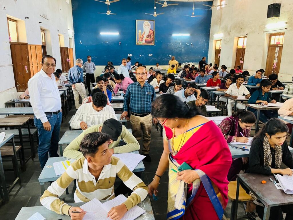 उड़नदस्ता दल द्वारा 27 परीक्षा केन्द्रों का निरीक्षण