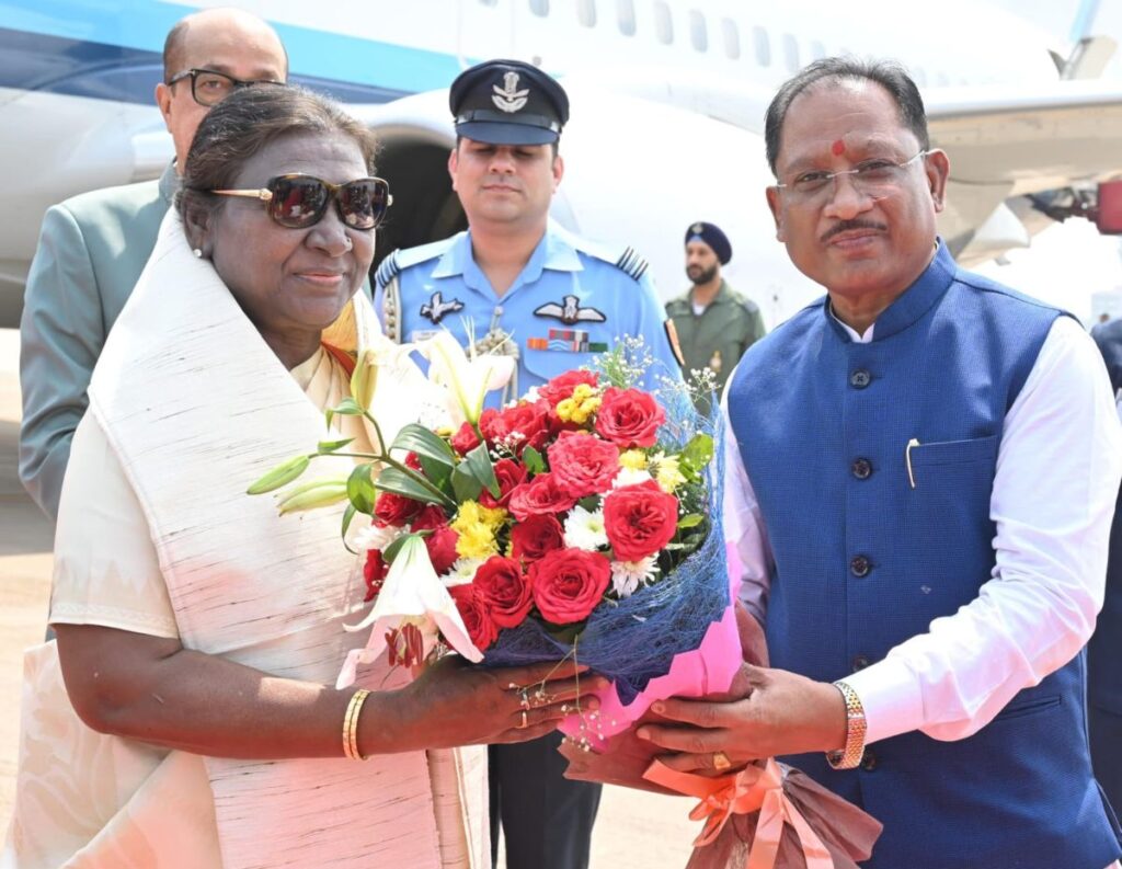 राष्ट्रपति द्रौपदी मुर्मु ने छत्तीसगढ़ विधानसभा में ‘जय जोहार’ के साथ शुरू किया संबोधन, बोलीं- आपको देखकर ओडिशा की यादें ताजा हो गईं