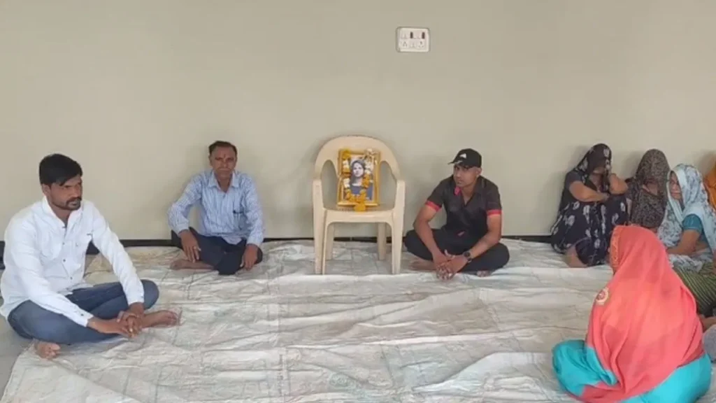 घर से भागकर बेटी ने की लव मैरिज, थाने में परिवार को पहचानने से किया इंकार; गुस्से में पिता ने कराया पिंडदान