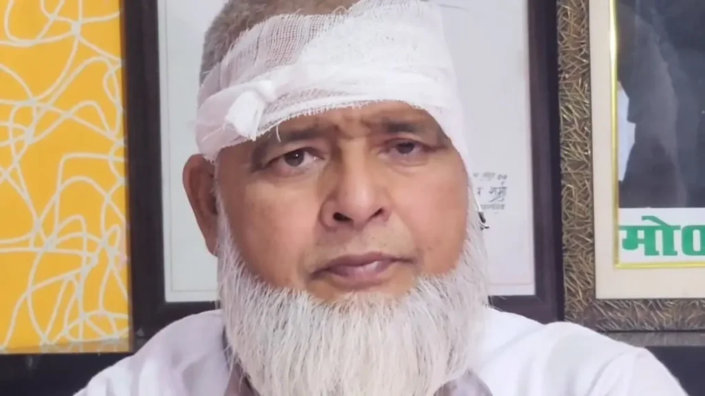 संभल में अबू बकर मस्जिद से नमाज पढ़ निकले जाहिद सैफी और वक्फ बिल को लेकर खूब पीटे गए पर क्यों?